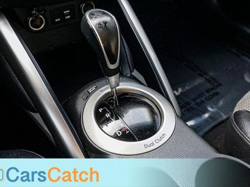 Used 2016 Hyundai Veloster w/ Option Group 03 image 33