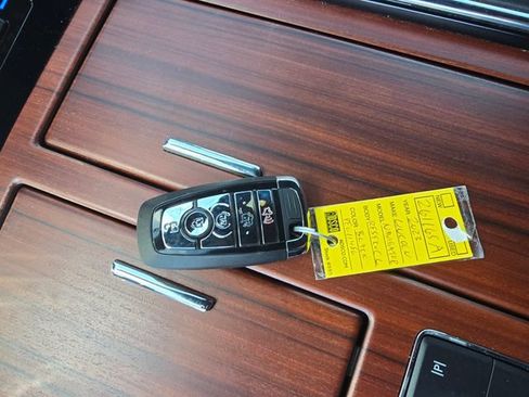 Used 2023 Lincoln Navigator L Reserve AWD/4WD image 34