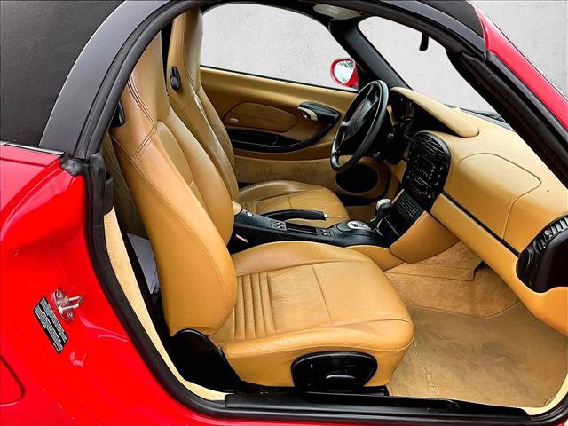Used 2000 Porsche Boxster RWD image 9