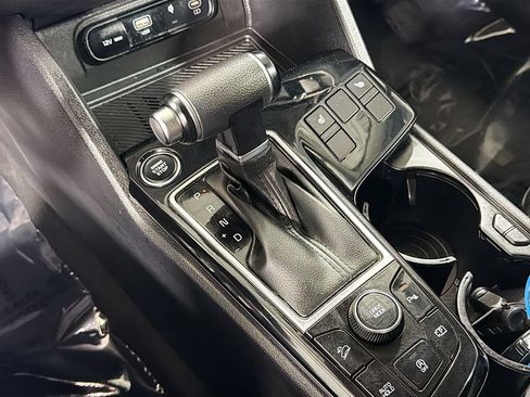 Used 2024 Kia Sportage EX FWD image 18