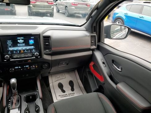 Used 2024 Nissan Frontier PRO-4X w/ Off-Road Protection Package AWD/4WD image 15