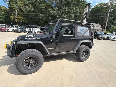 Used 2015 Jeep Wrangler Rubicon w/ Power Convenience Group AWD/4WD image 14