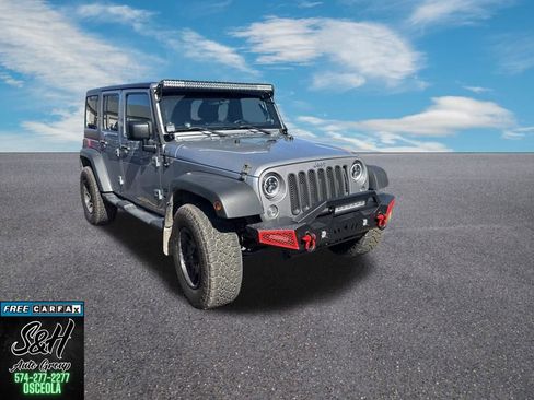 Used 2014 Jeep Wrangler Unlimited Sport w/ Connectivity Group image 3
