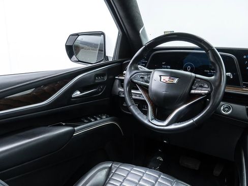 Used 2022 Cadillac Escalade Sport Platinum w/ Heavy-Duty Trailer Package image 28