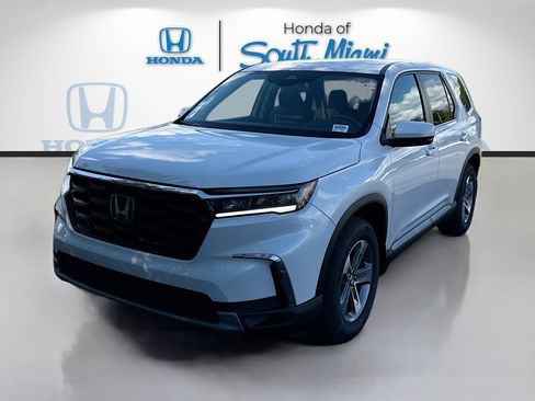New 2025 Honda Pilot EX-L image 3