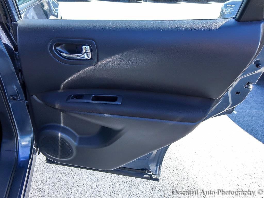 Used 2013 Nissan Rogue S AWD/4WD image 19