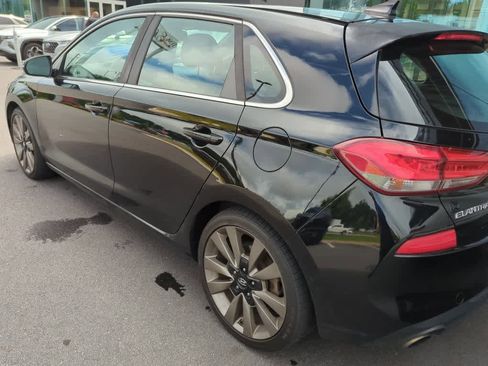 Used 2018 Hyundai Elantra GT Sport w/ Sport Tech Package 04 FWD image 3
