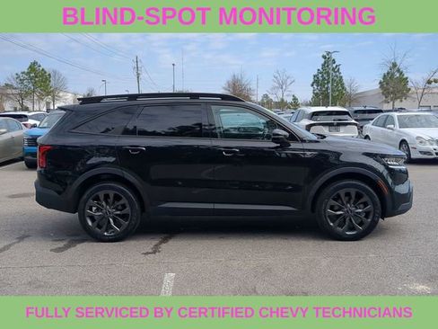 Used 2023 Kia Sorento X-Line EX image 4