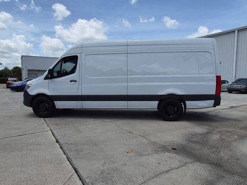 Used 2026 Mercedes-Benz Sprinter 2500 image 8