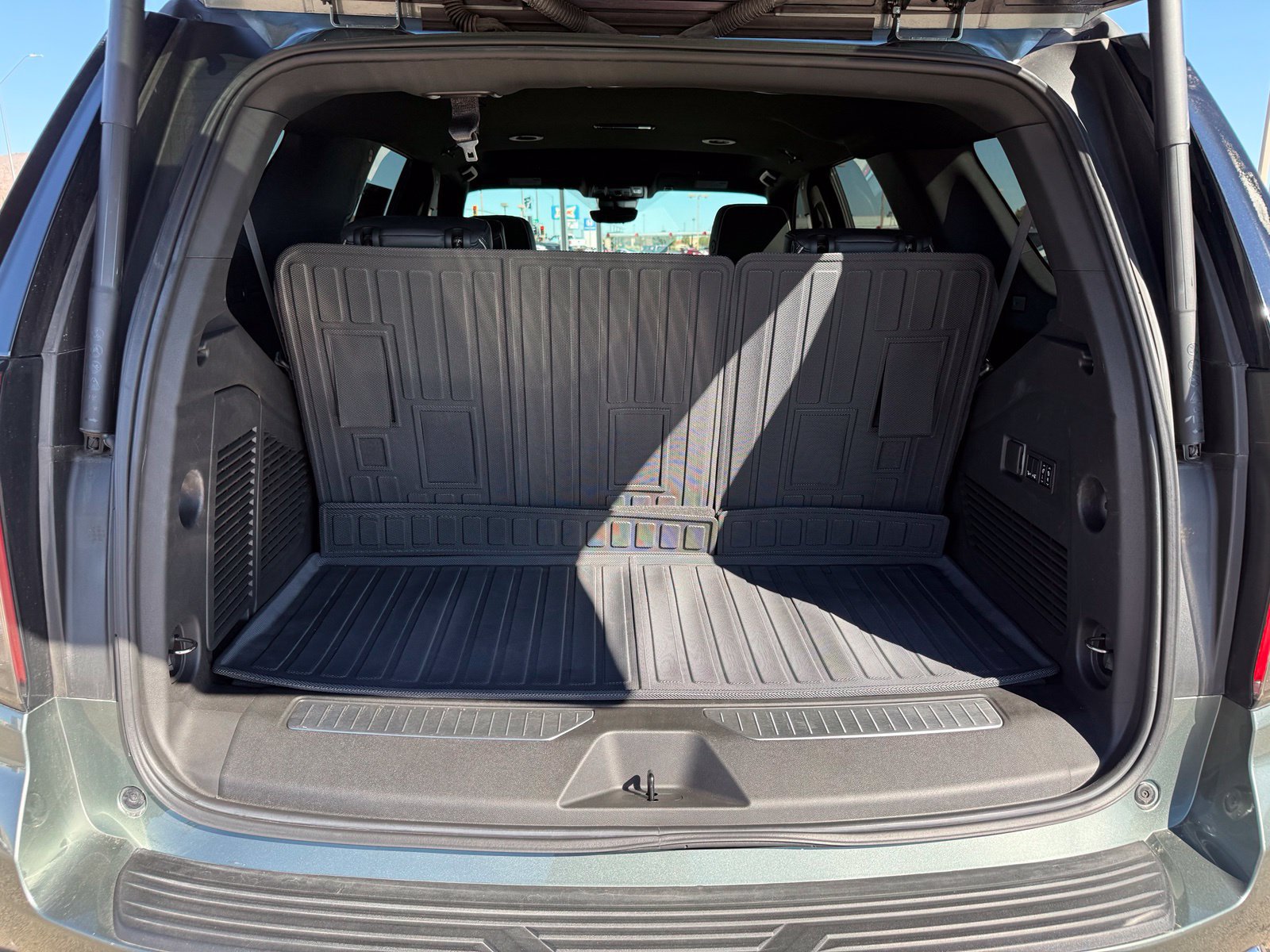 Certified 2024 Chevrolet Tahoe Premier AWD/4WD image 43