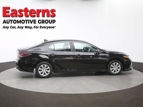 Used 2021 Toyota Camry LE FWD image 39