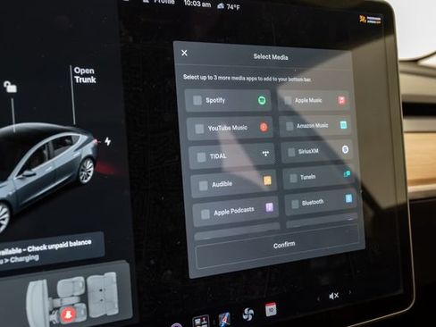 Used 2018 Tesla Model 3 Long Range RWD image 16