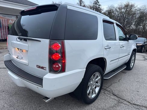 Used 2011 GMC Yukon Denali image 28