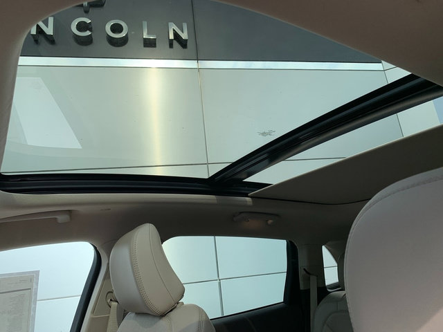 Certified 2023 Lincoln Nautilus Reserve AWD/4WD image 25