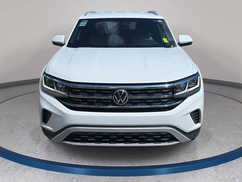 Used 2022 Volkswagen Atlas Cross Sport SE w/ Black Wheel Package image 2