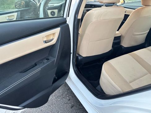 Used 2018 Toyota Corolla LE image 22