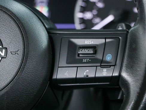 Used 2024 Nissan Rogue SV w/ SV Premium Package FWD image 14
