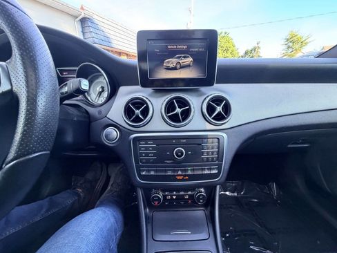 Used 2017 Mercedes-Benz GLA 250 4MATIC image 13