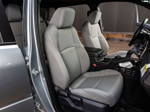 Used 2025 Toyota Tacoma SR5 image 32