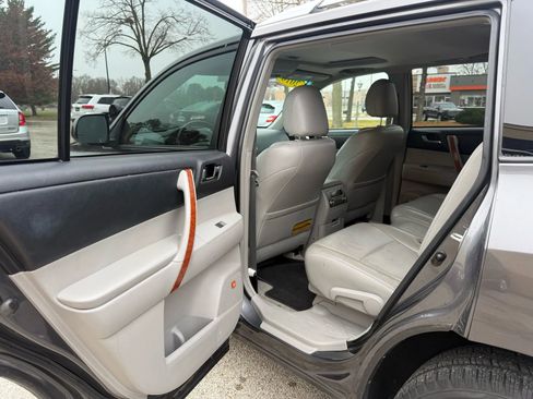Used 2010 Toyota Highlander Limited image 12