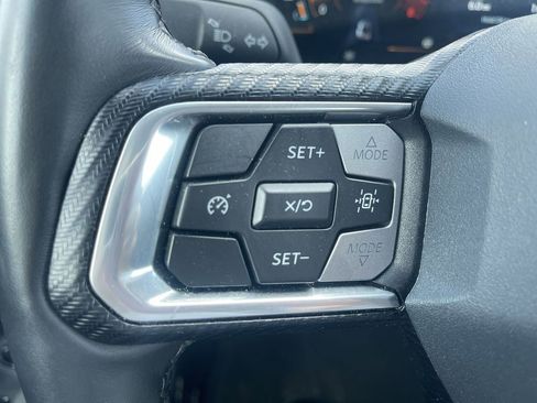 Used 2025 Ford Mustang Premium RWD image 17