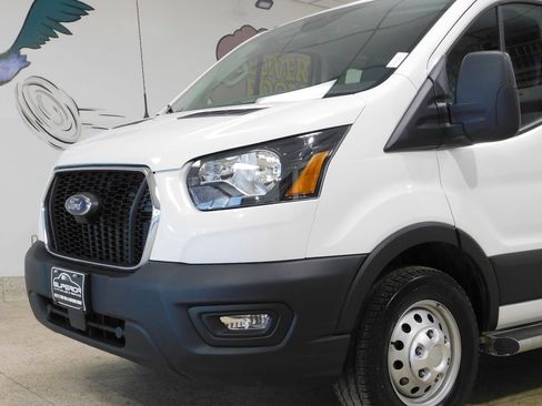 Used 2024 Ford Transit 250 Low Roof AWD w/ Exterior Upgrade Package image 19