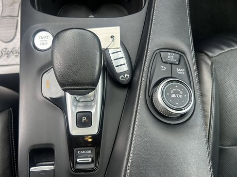 Used 2019 INFINITI QX50 Essential w/ Premium Heat Package image 19