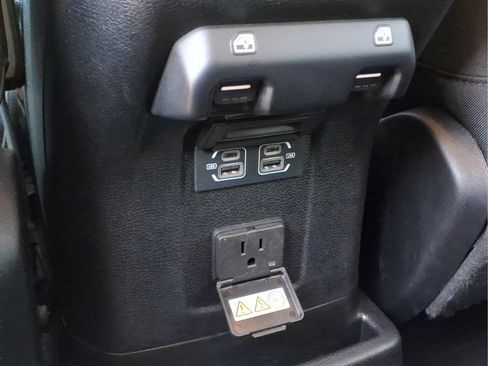 Used 2024 Jeep Wrangler Unlimited Rubicon 4xe AWD/4WD image 20