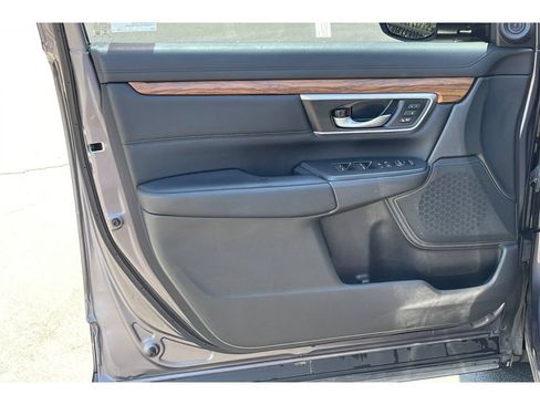 Used 2020 Honda CR-V Touring image 11