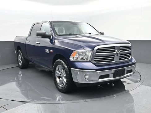 Used 2017 RAM 1500 Big Horn AWD/4WD image 3