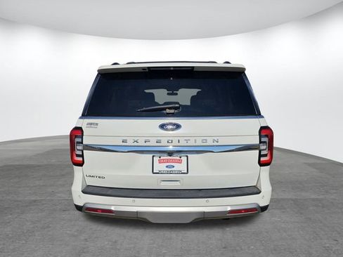 Certified 2022 Ford Expedition Limited image 5