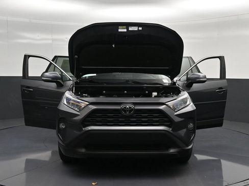 Used 2021 Toyota RAV4 XLE AWD/4WD image 34