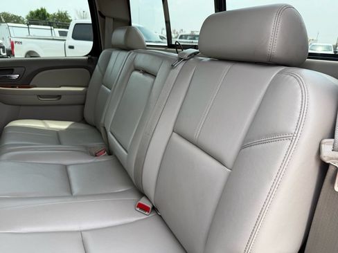 Used 2012 Chevrolet Silverado 3500 LTZ w/ LTZ Plus Package AWD/4WD image 27