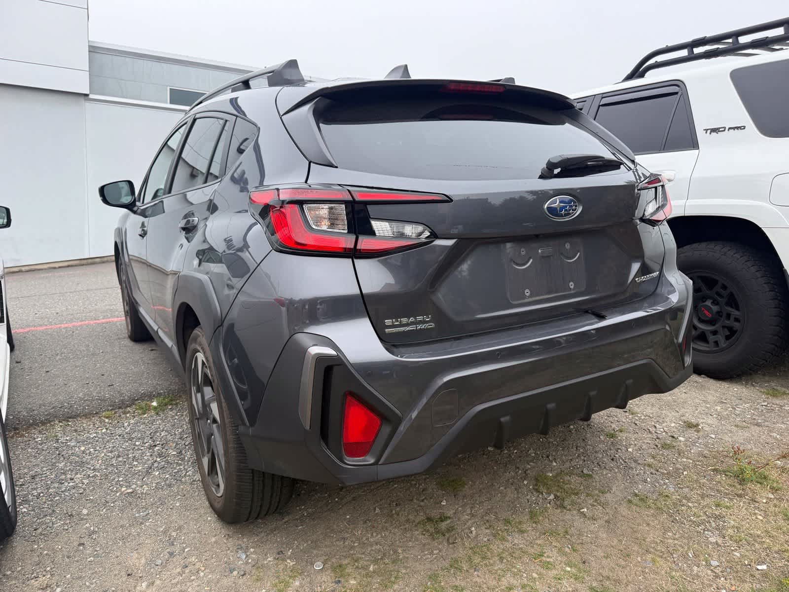 Used 2024 Subaru Crosstrek 2.5i Limited AWD/4WD image 2