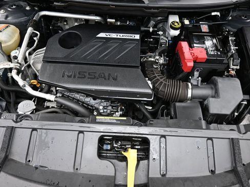 Used 2023 Nissan Rogue S AWD/4WD image 15