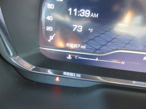 Certified 2022 GMC Yukon SLT w/ SLT Premium Package RWD image 37