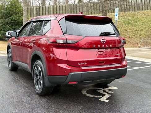 Certified 2025 Nissan Rogue SV image 6