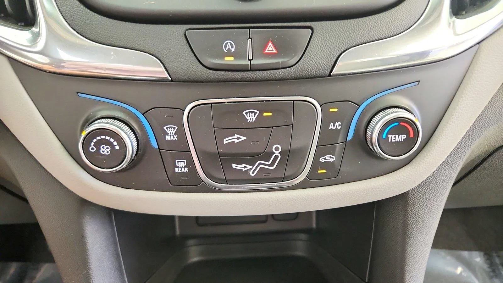 Used 2023 Chevrolet Equinox LS w/ LS Convenience Package FWD image 22