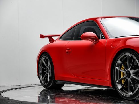 Used 2015 Porsche 911 GT3 image 25