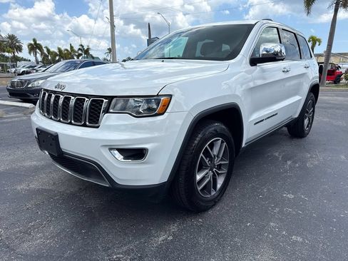 Used 2020 Jeep Grand Cherokee Limited AWD/4WD image 3