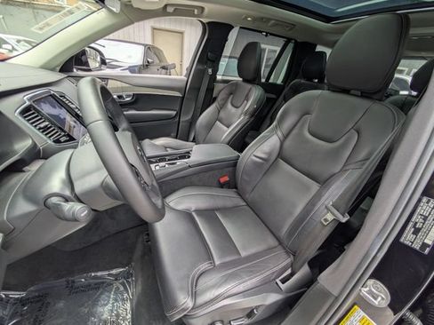 Certified 2025 Volvo XC90 T8 Ultra w/ Protection Package Premier AWD/4WD image 13
