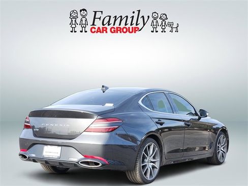 Used 2022 Genesis G70 3.3T image 4