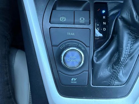 Used 2020 Toyota RAV4 Limited w/ Limited Grade Weather Package image 22