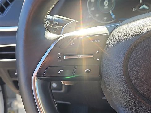 Used 2020 Hyundai Sonata Limited w/ Winter Weather Package image 27