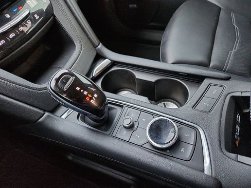 Used 2020 Cadillac XT6 Sport w/ Platinum Package image 20