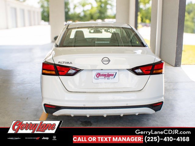 Used 2025 Nissan Altima 2.5 SV FWD image 5