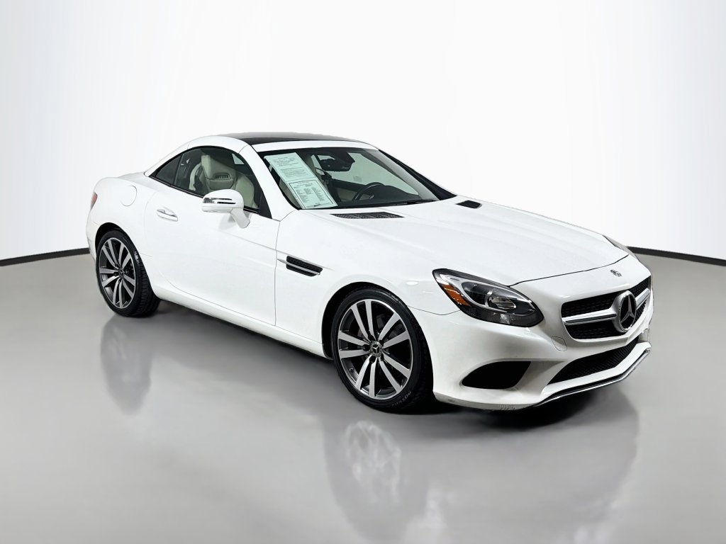 Used 2020 Mercedes-Benz SLC 300 w/ Premium Package image 3