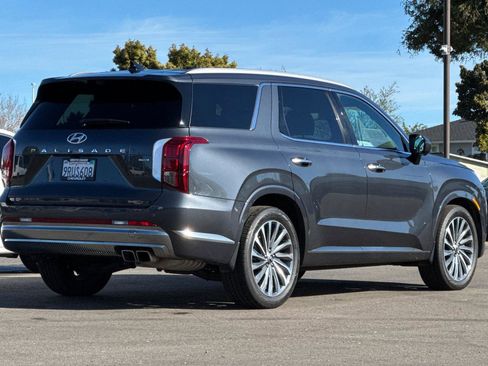 Used 2025 Hyundai Palisade Calligraphy image 6