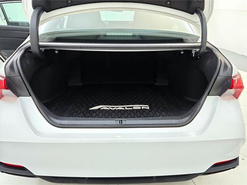 Certified 2020 Toyota Avalon XSE image 29