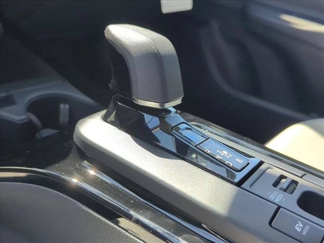 New 2027 Toyota Prius Limited FWD image 18